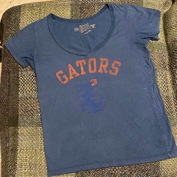 Retro Brand Tops - Retro Brand‎ UF Gators women’s t-shirt